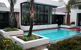 21 Kingfisher Guesthouse